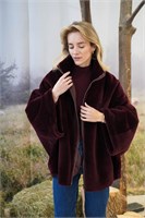 Двухсторонняя дубленка сводного кроя в бордовом цвете 2127